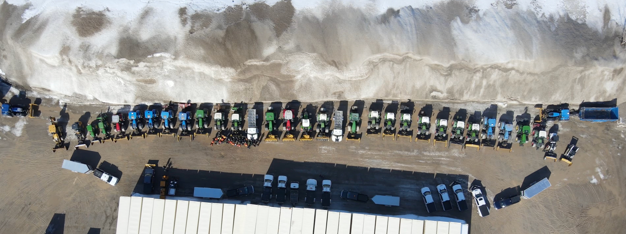 snow-equipment-arial